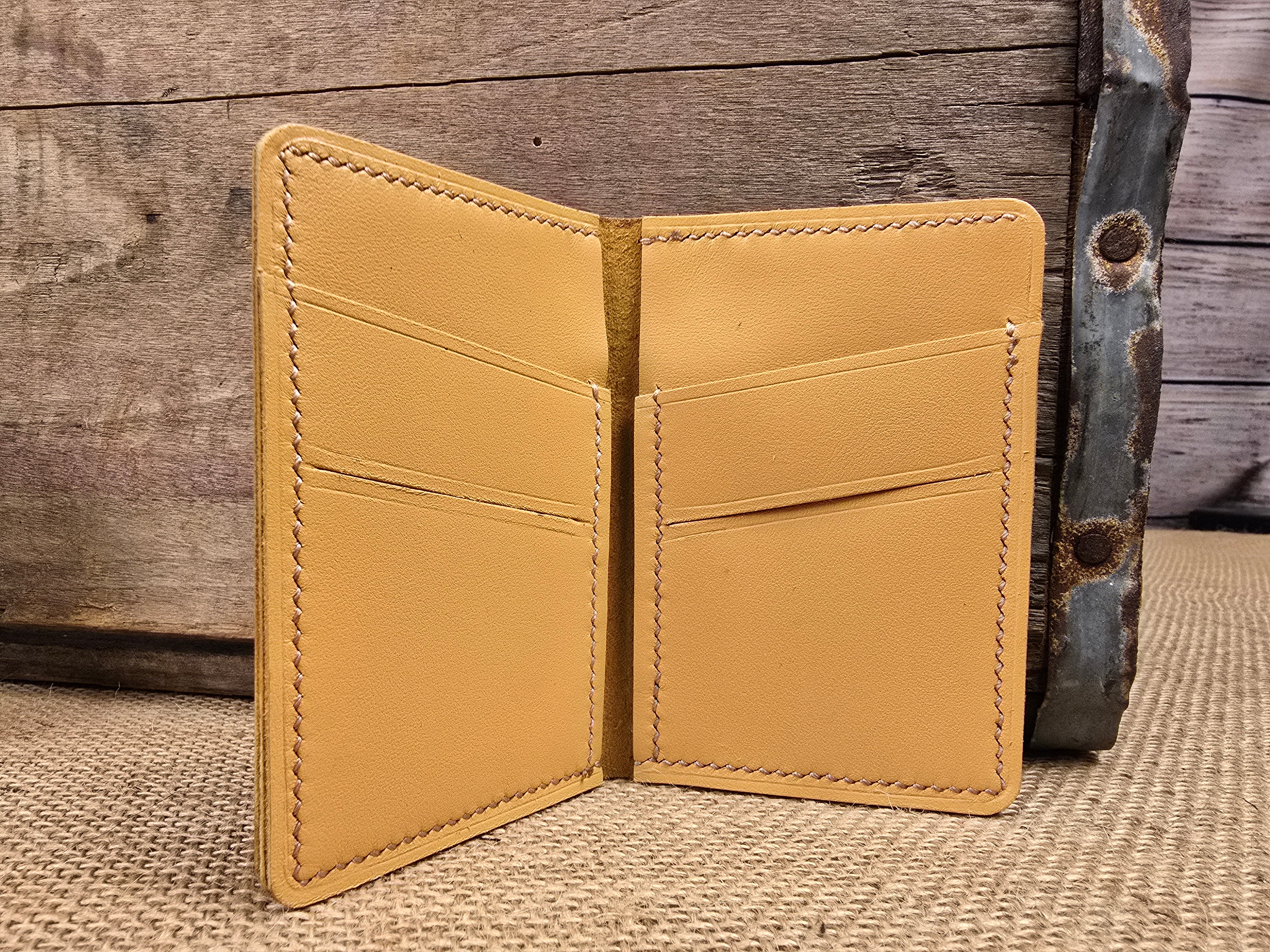 Bifold Card Holder L1